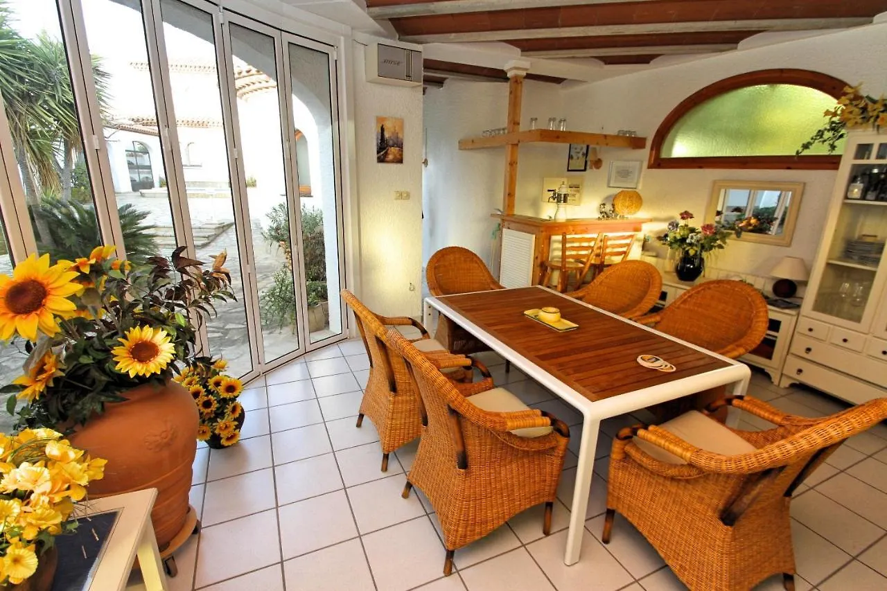 Miami Playa Villas Granada